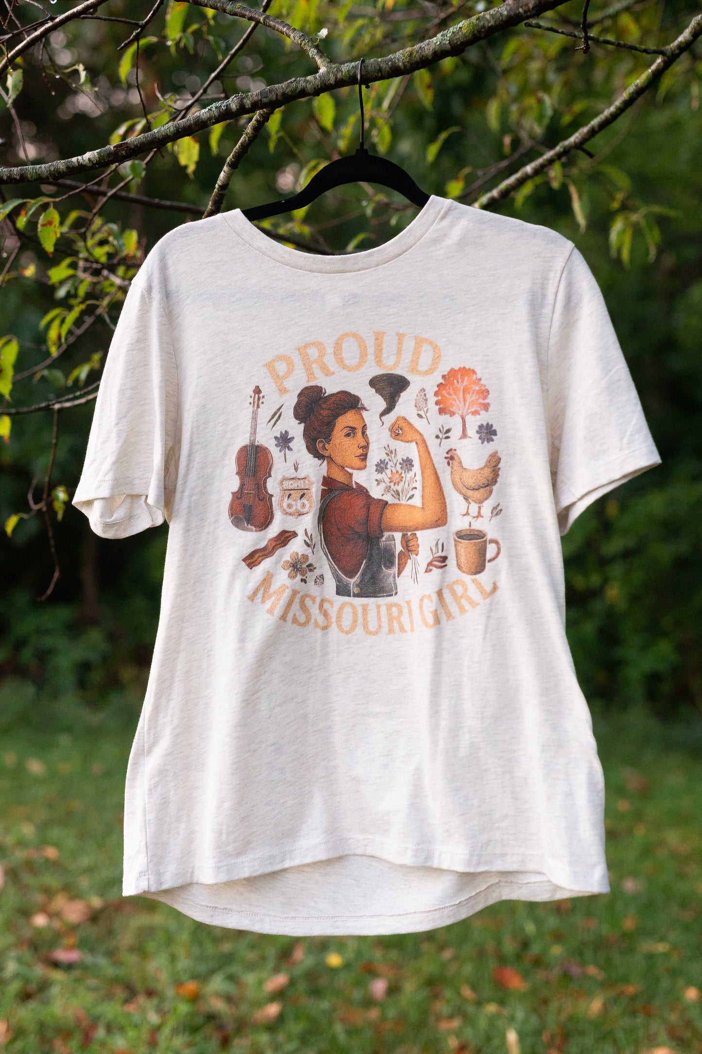 PROUD MISSOURI GIRL T SHIRT (COZY COTTAGE CORE)