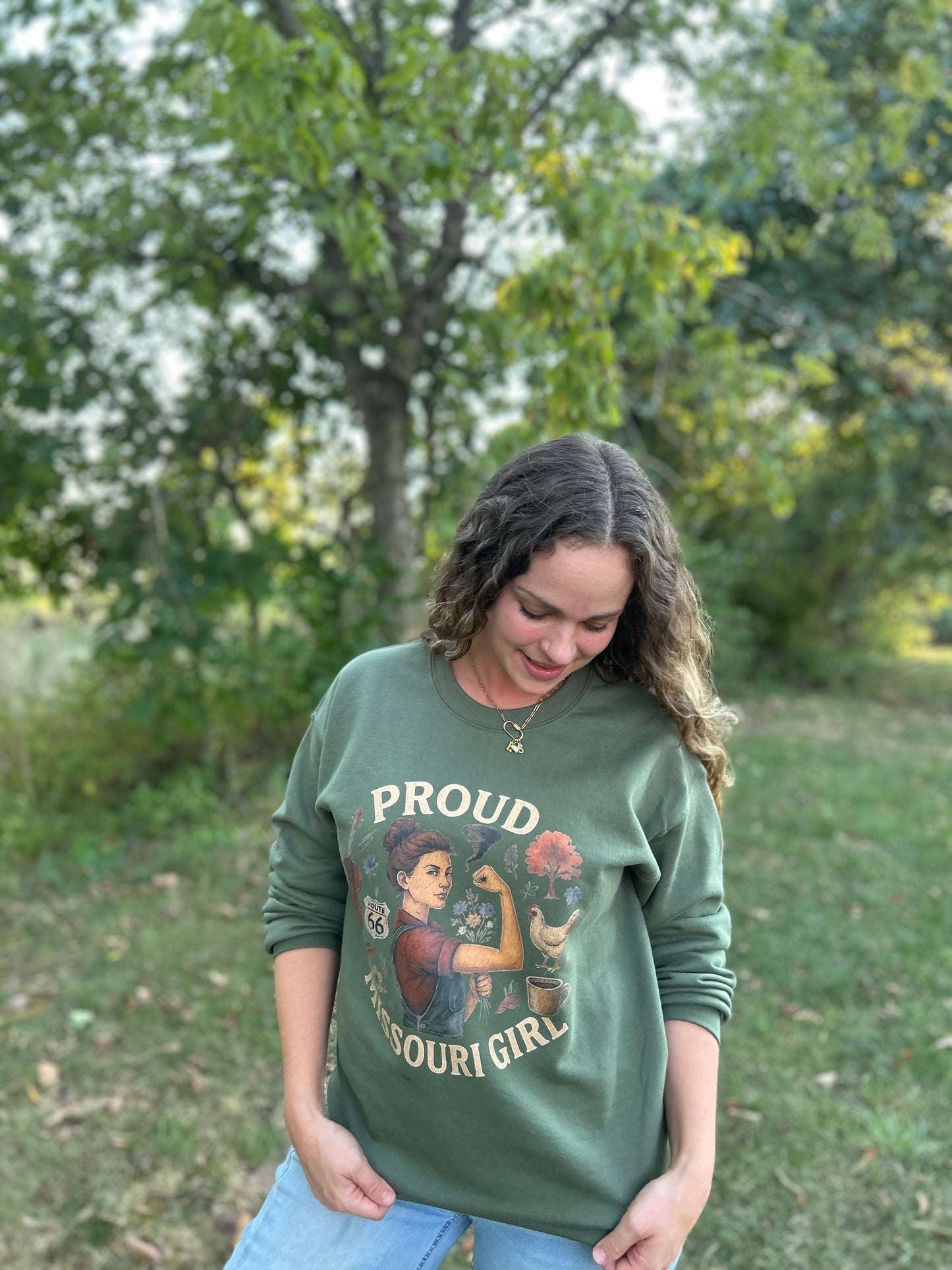 PROUD MISSOURI GIRL CREW SWEATSHIRT