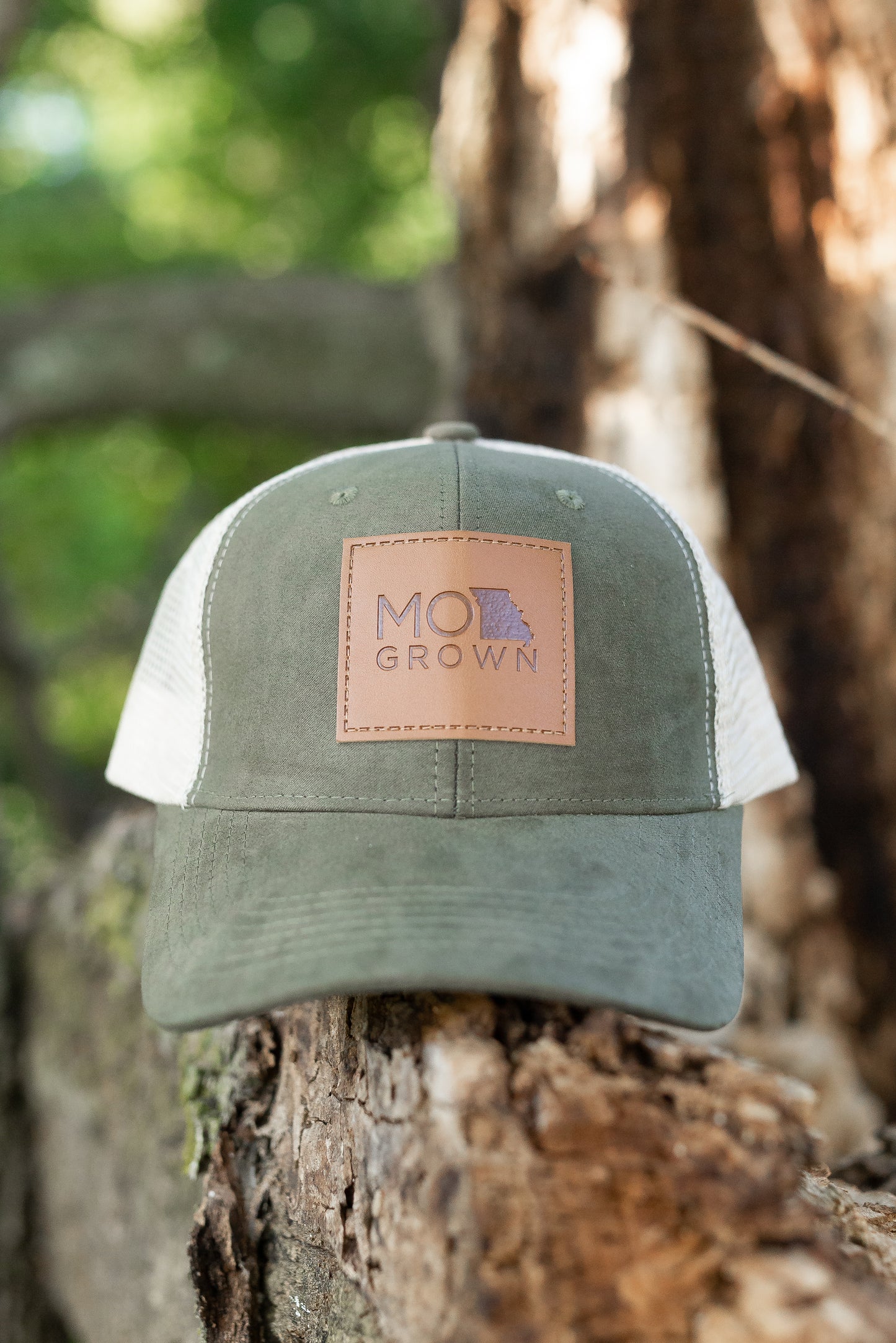 GREEN MOGROWN TRUCKER HAT WITH PATCH
